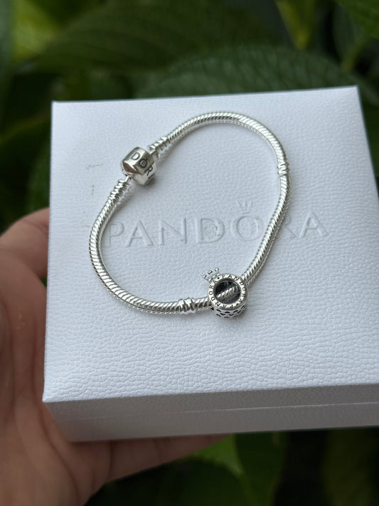 Pulsera clásica con charm corona de regalo
