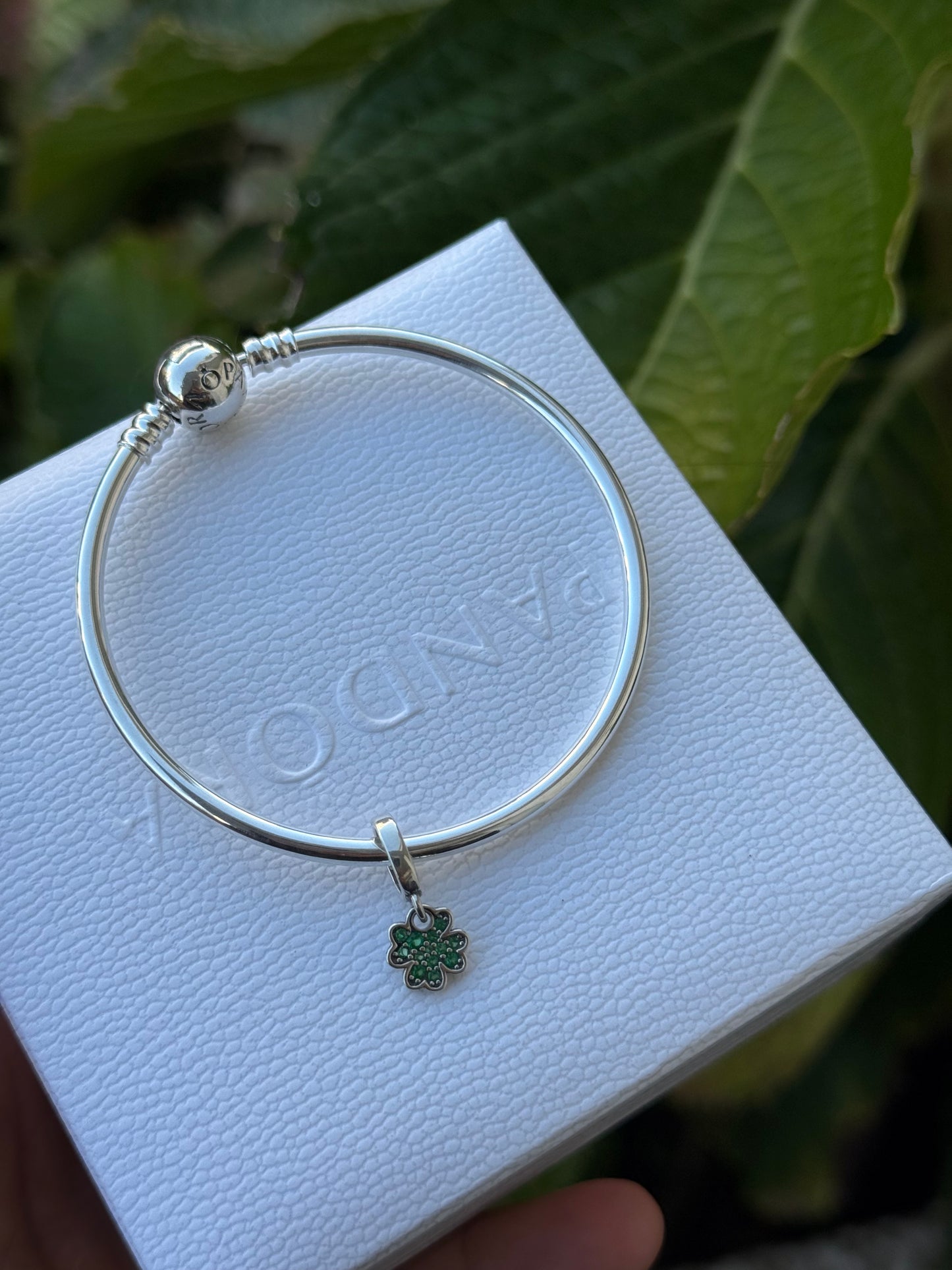 Charms trébol Pandora
